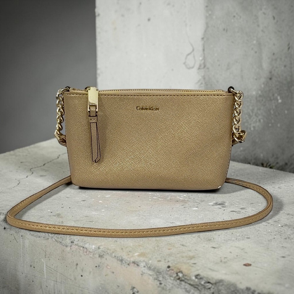 Calvin Klein Gold Saffiano Crossbody Bag Chain Strap Metallic Clutch Purse Women